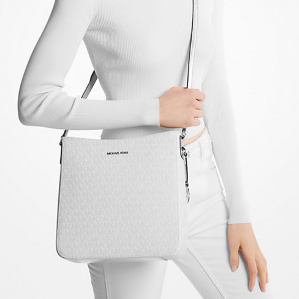 NWT $348 MSRP Michael Kors White Crossbody Bag with Silver Hardware - Picture 4 of 7